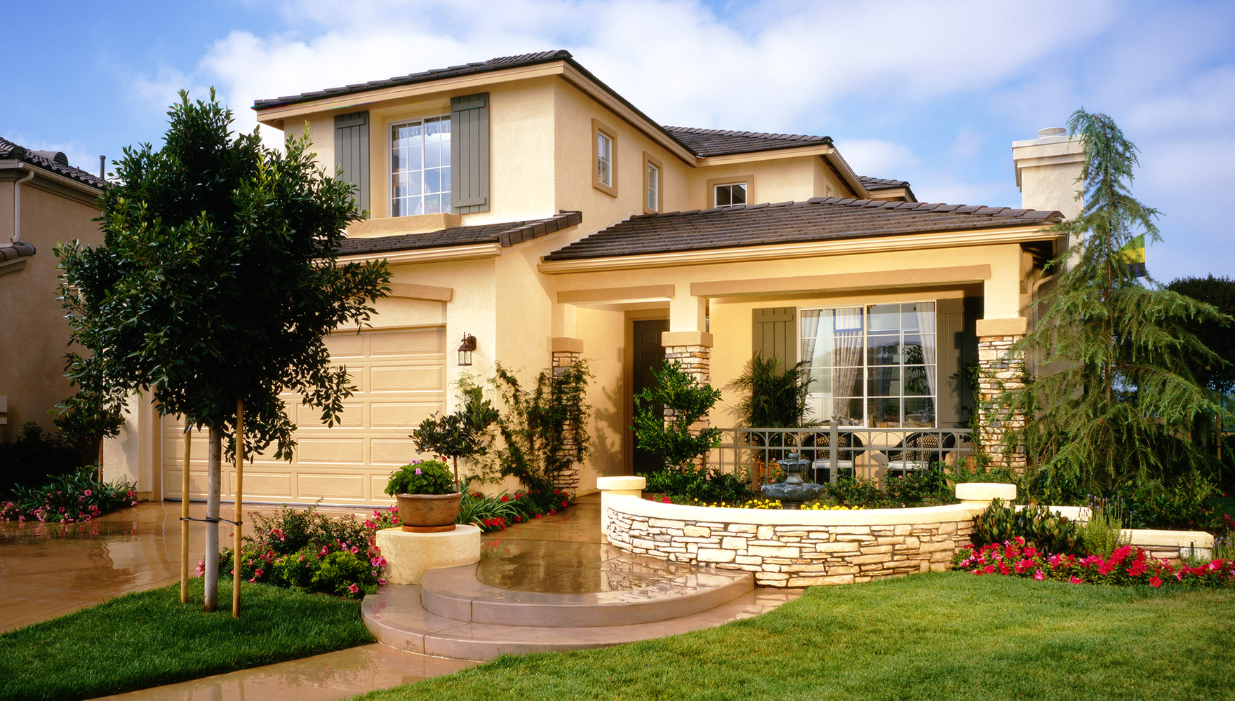 real-estate-home-exterior-6-1760-1000